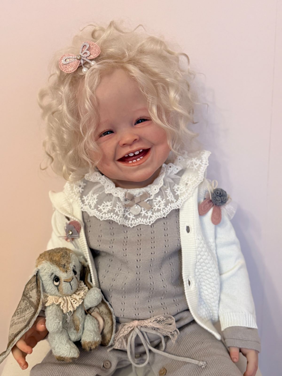 Reborn Toddler Bliss, 76 cm, mit Locken und Stofftier