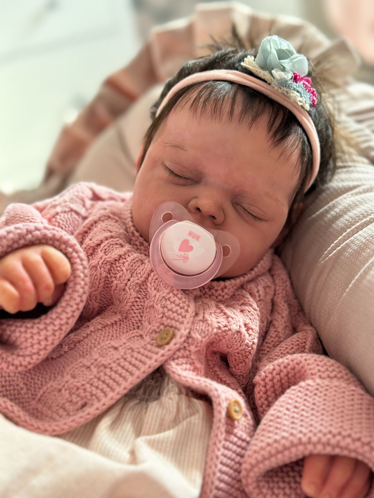 Teilsilikon-Baby Isabella, 50 cm, mit Schnuller und Stirnband